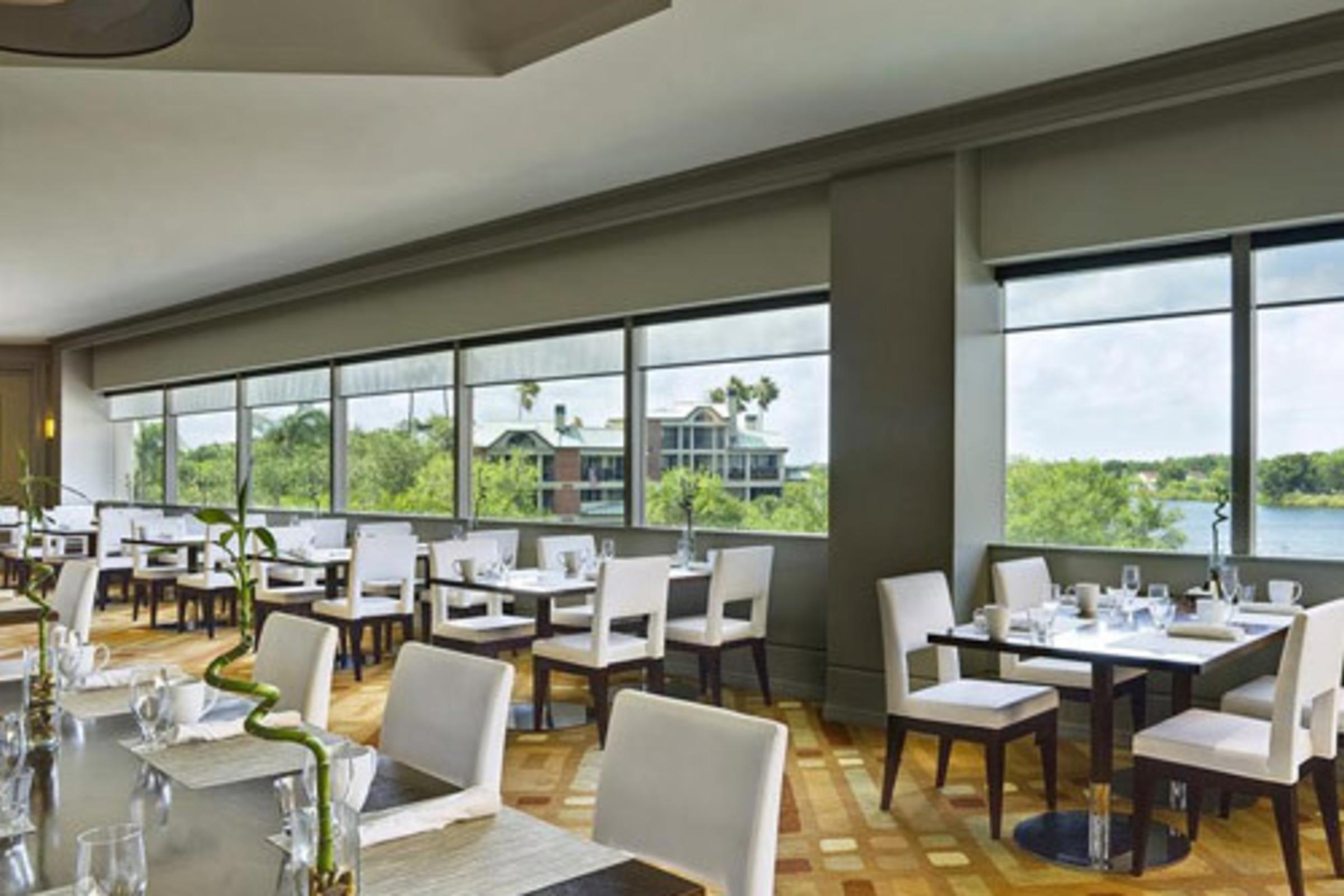 725 SOUTH BISTRO