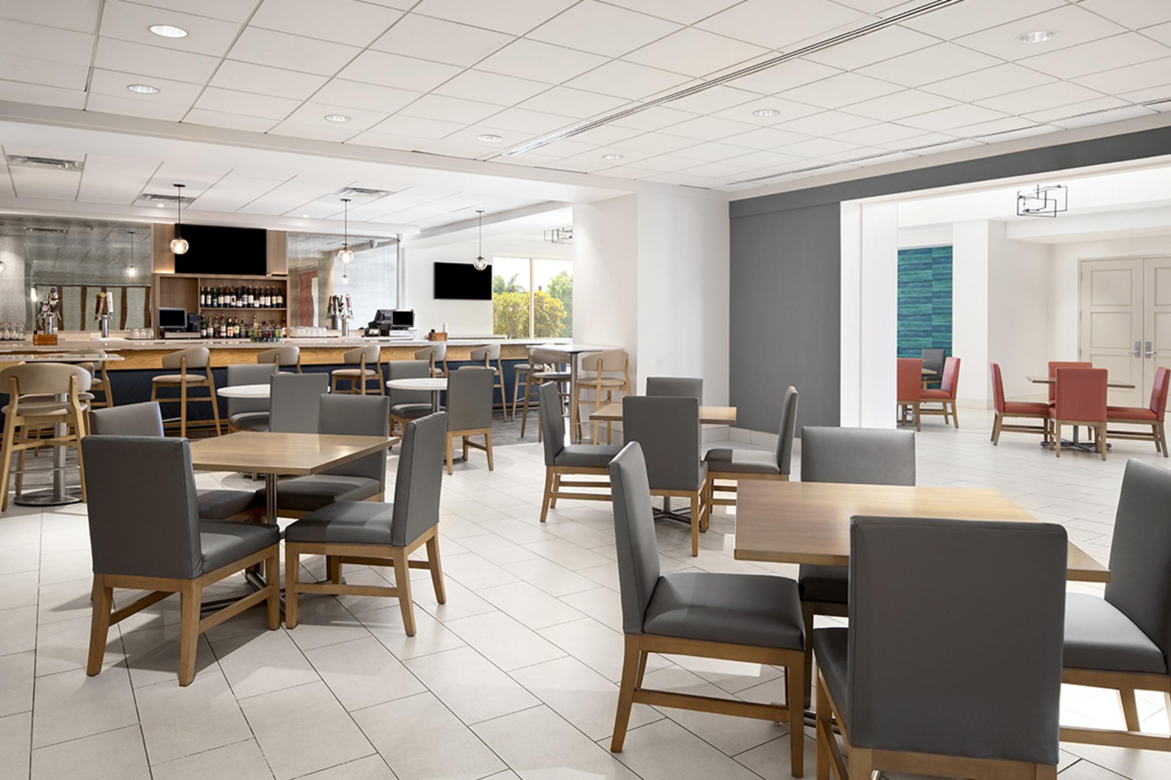 New Renovated E'terie Bar & Grill