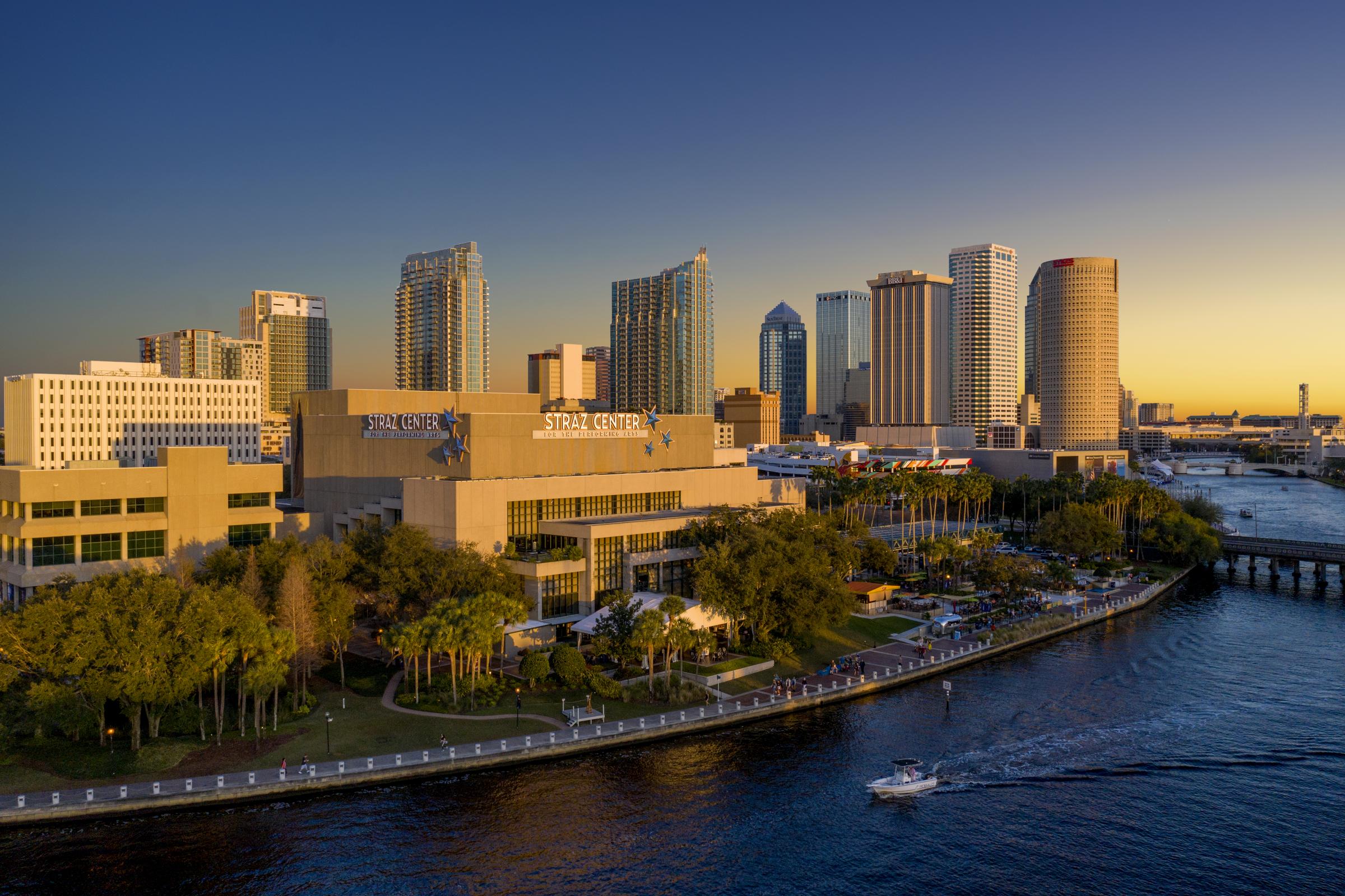 STRAZ CENTER FOR THE PERFORMING ARTS