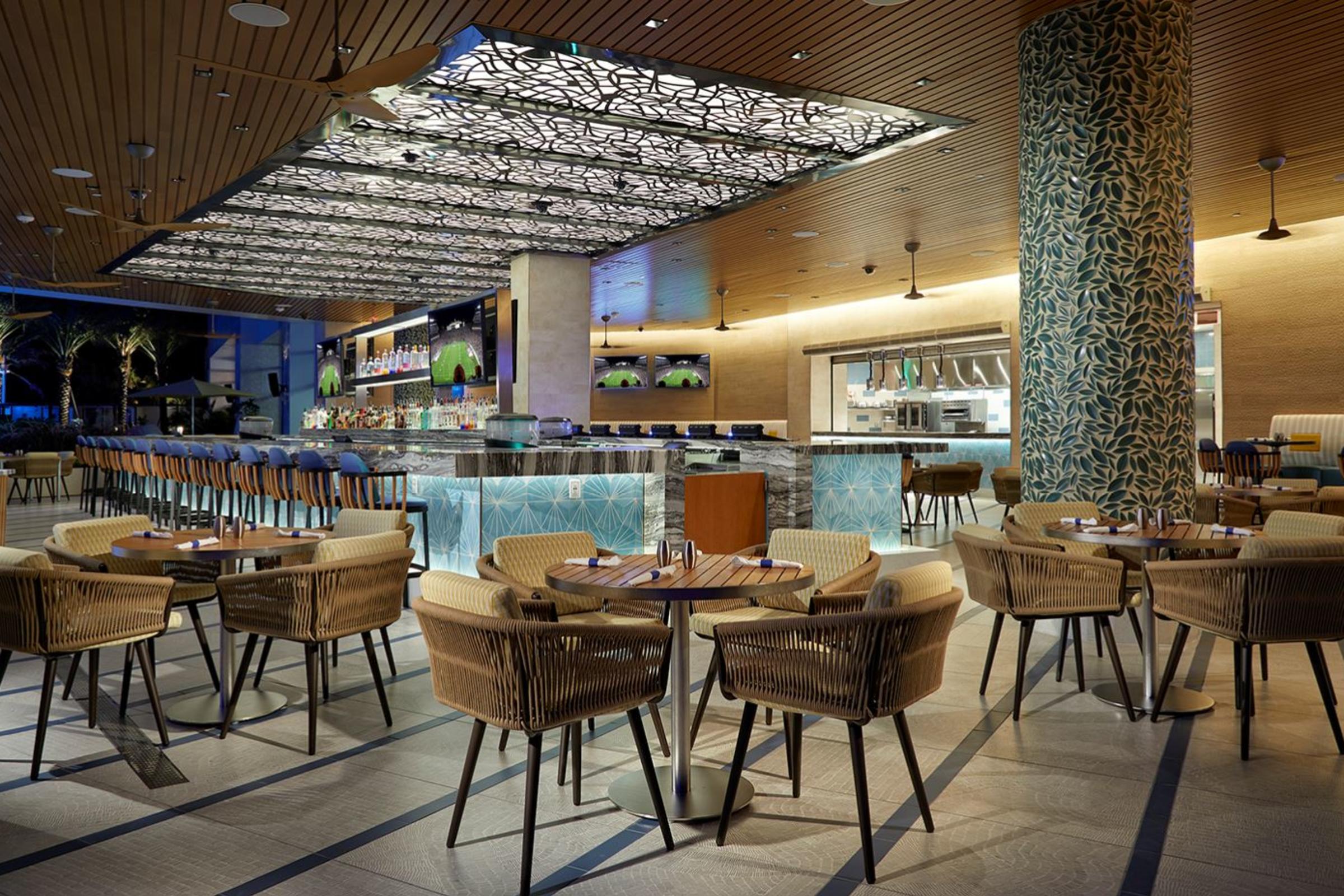 Pool Bar & Grill Interior