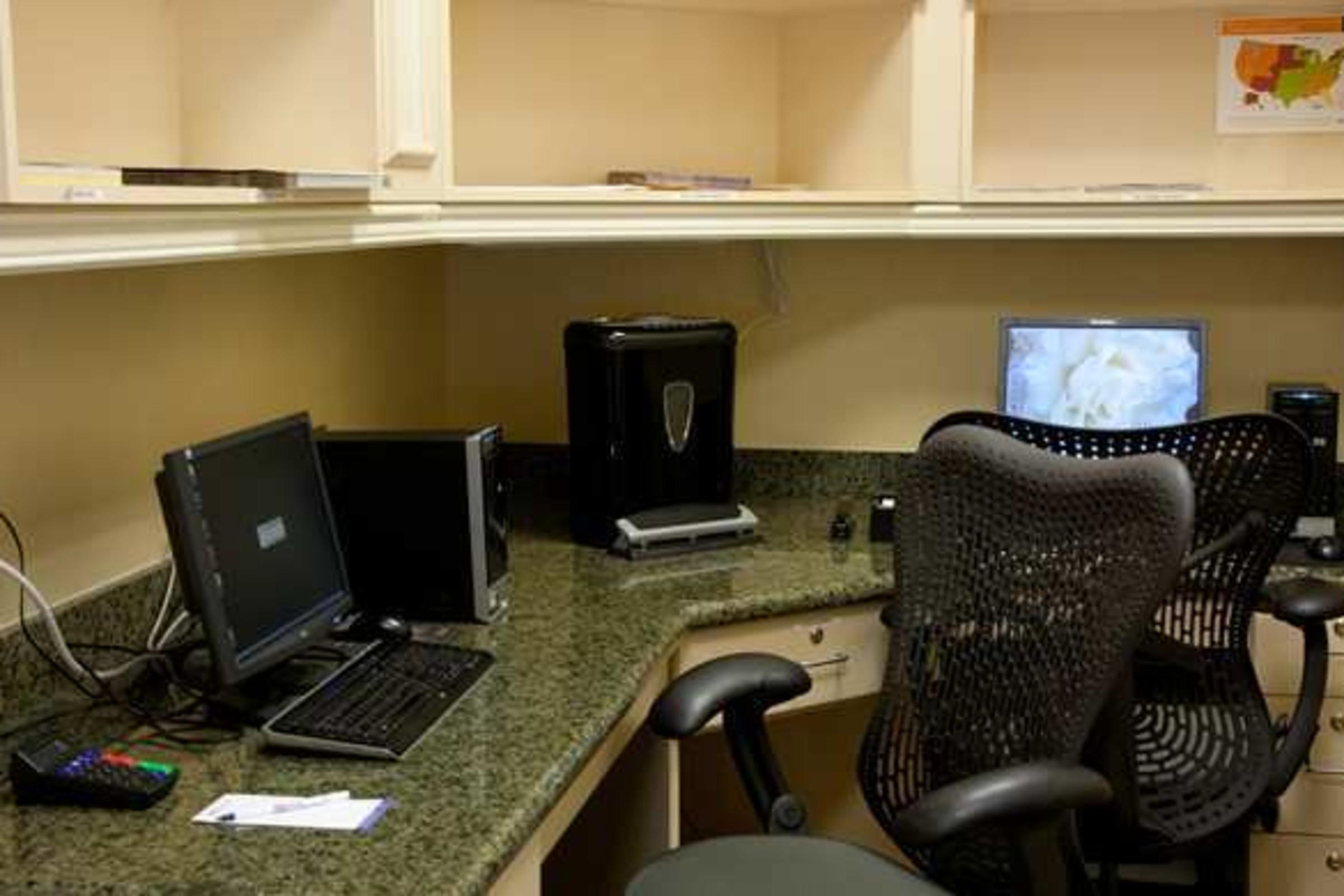 Hotel near Brandon FL Hilton Garden Inn Fitness Center.jpg