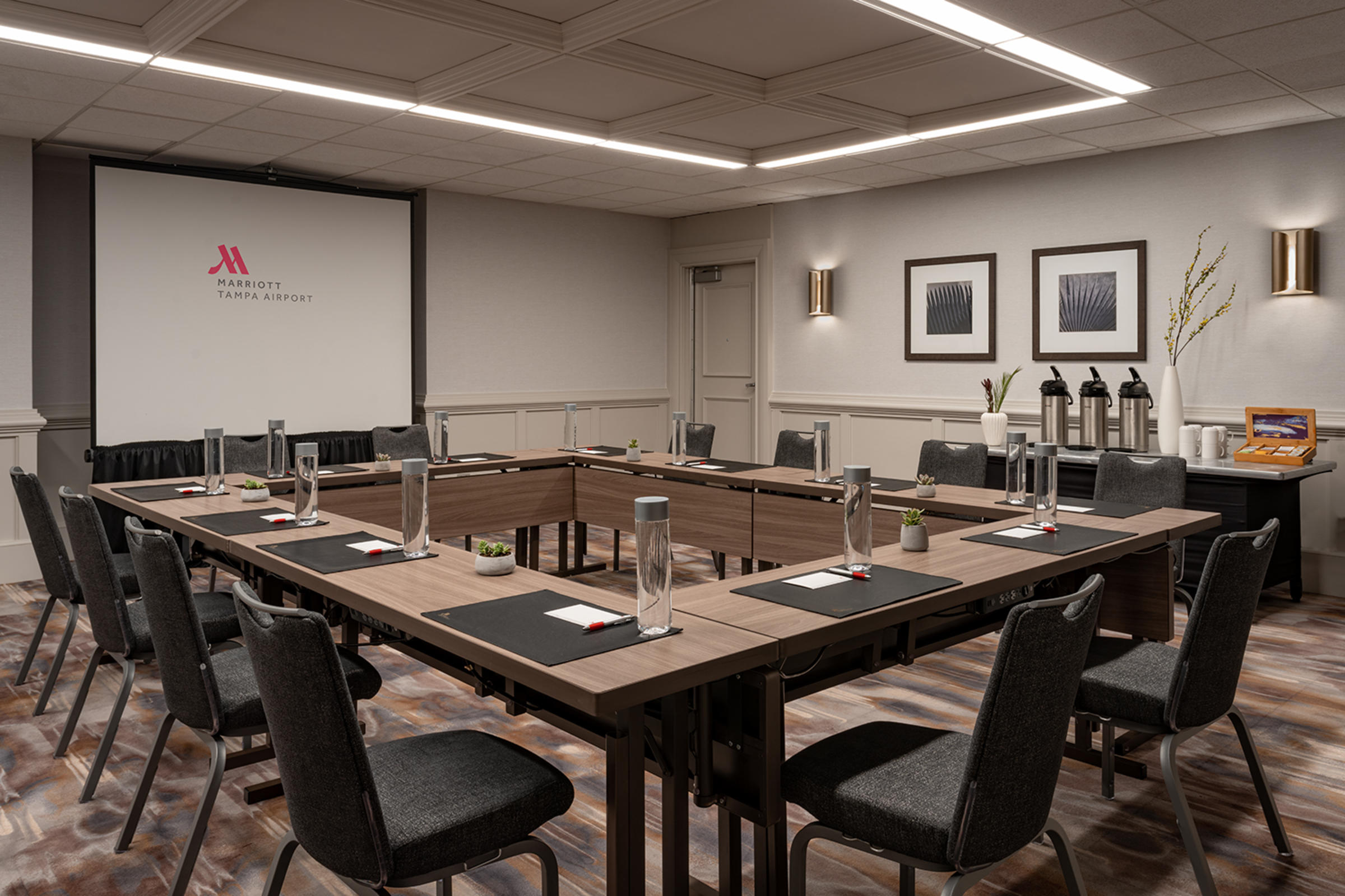 Lee Meeting Room - Hollow Square Setup