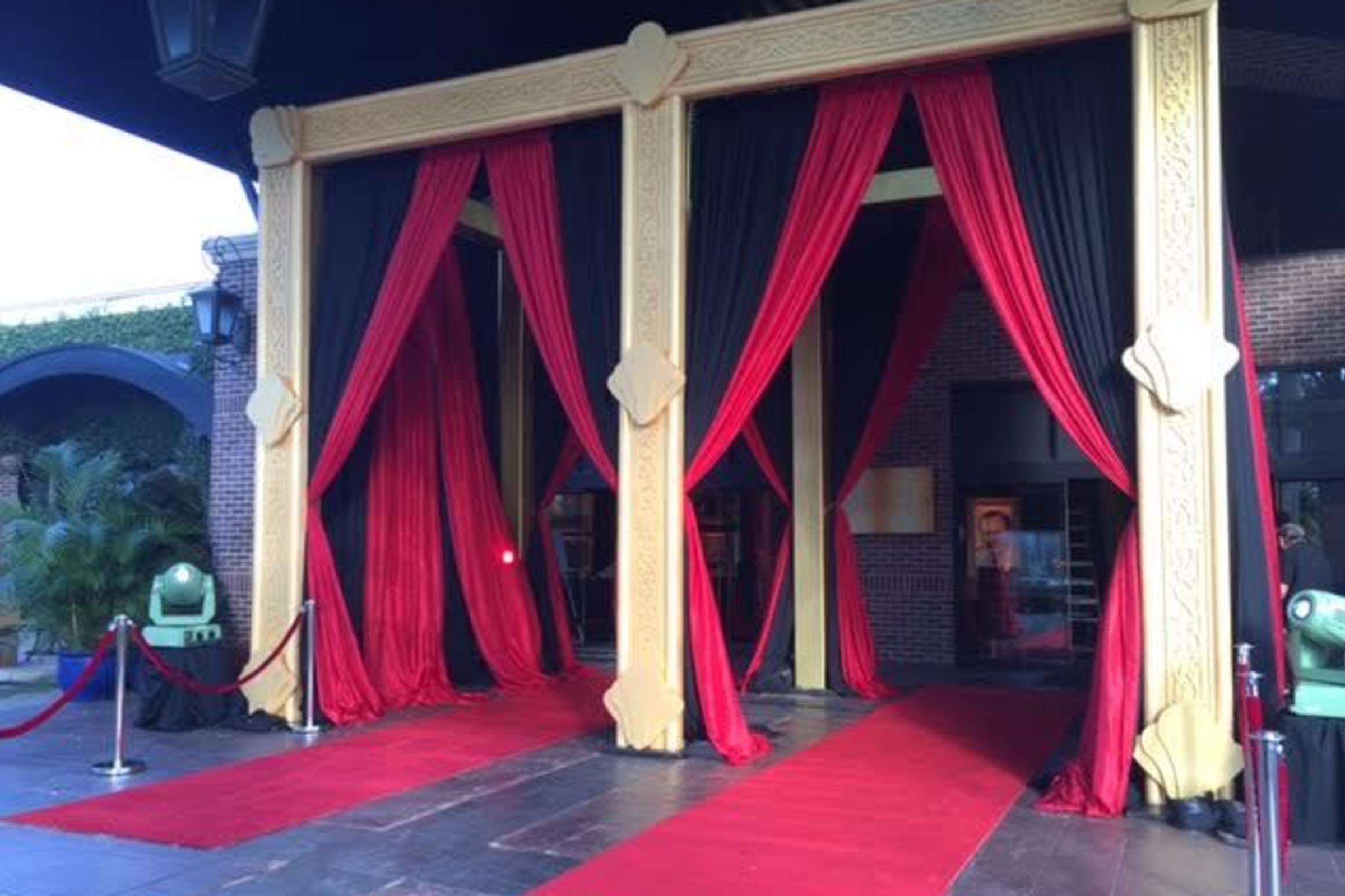 Entrance decor