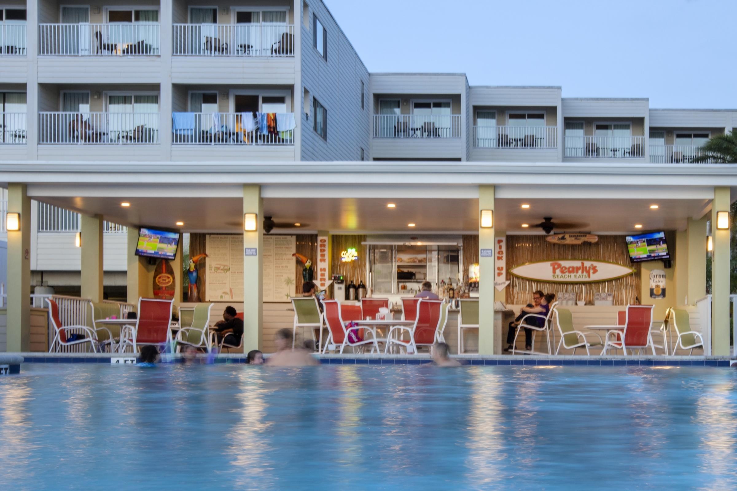 Pool Bar