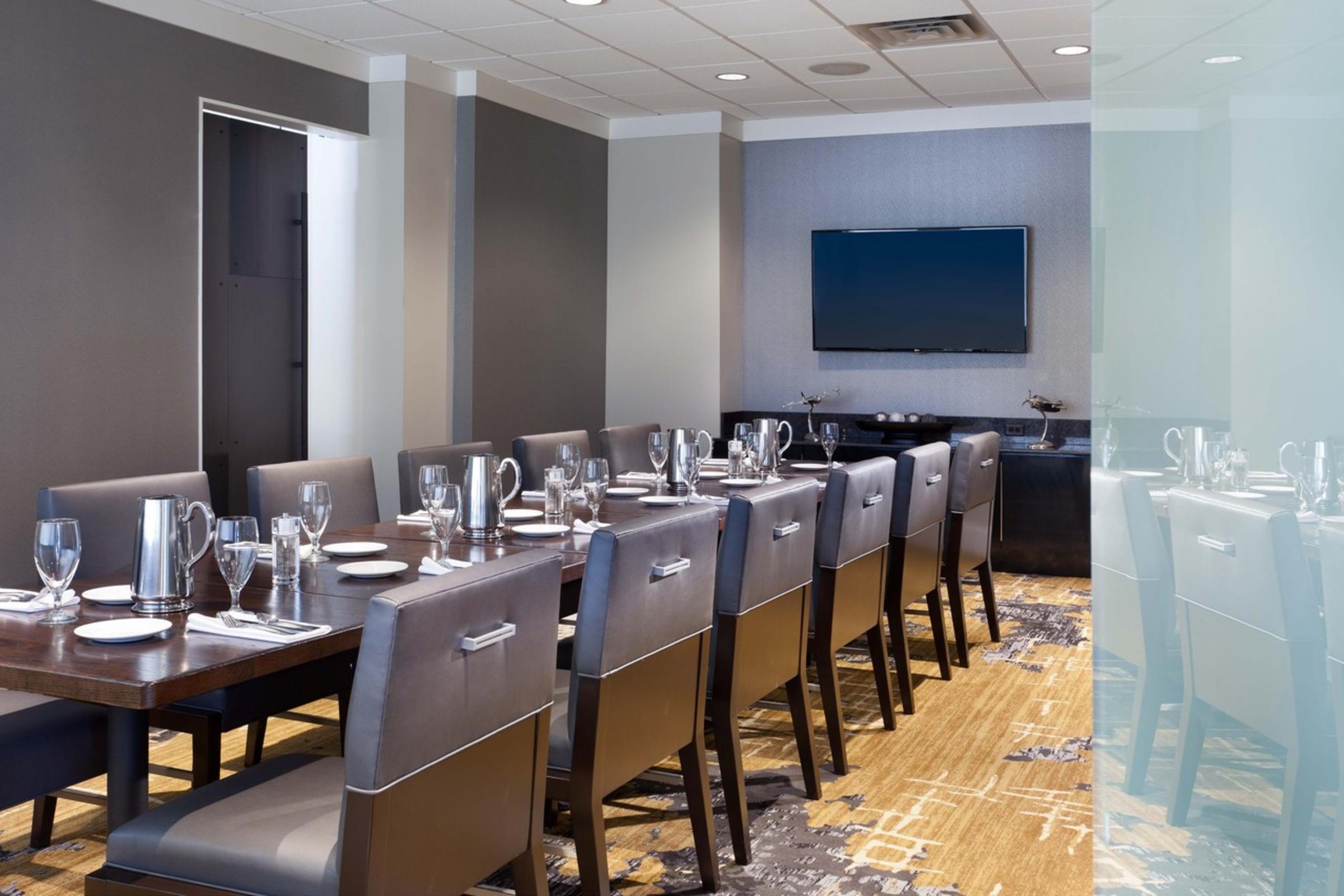 Private Meeting Room