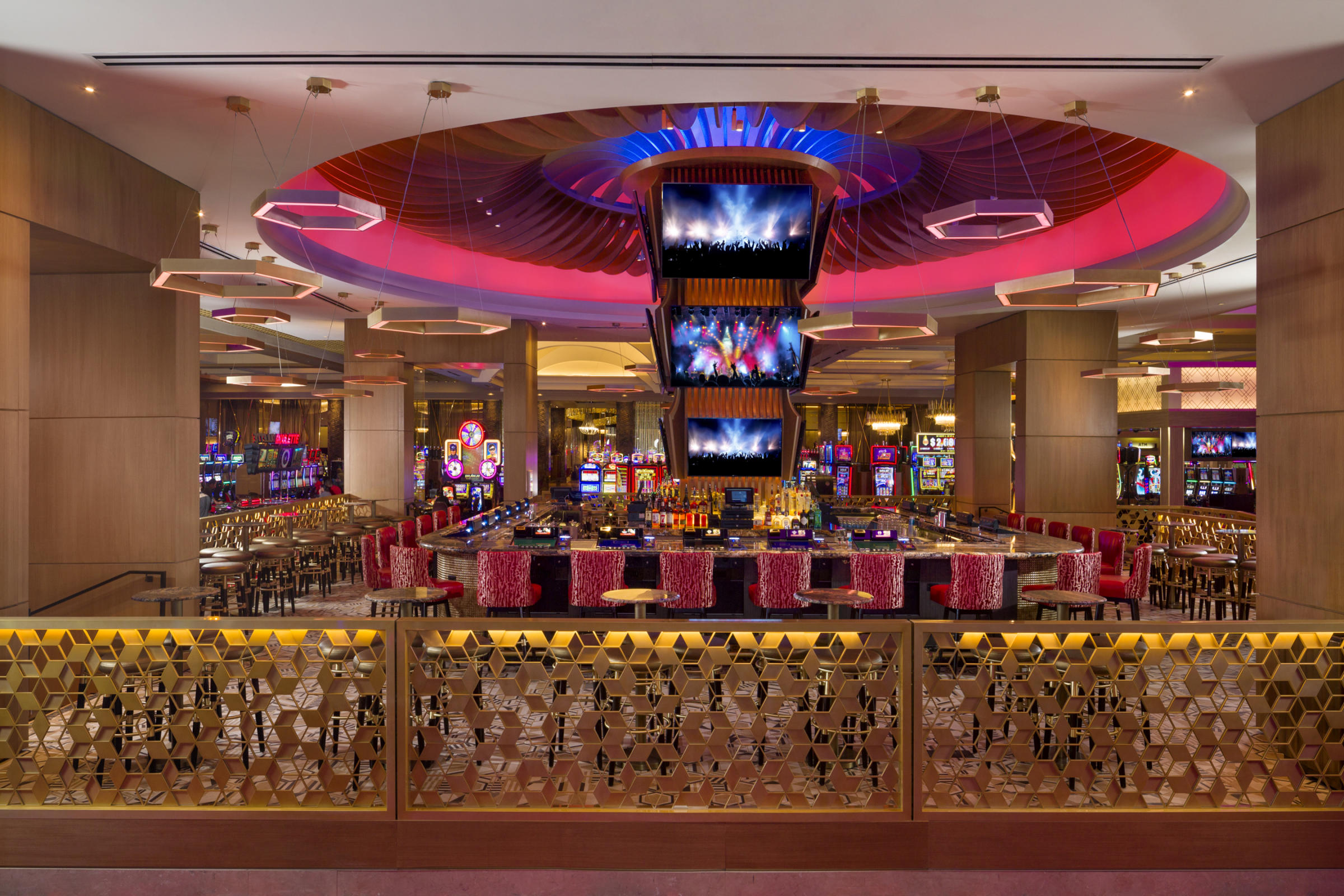 Center Bar