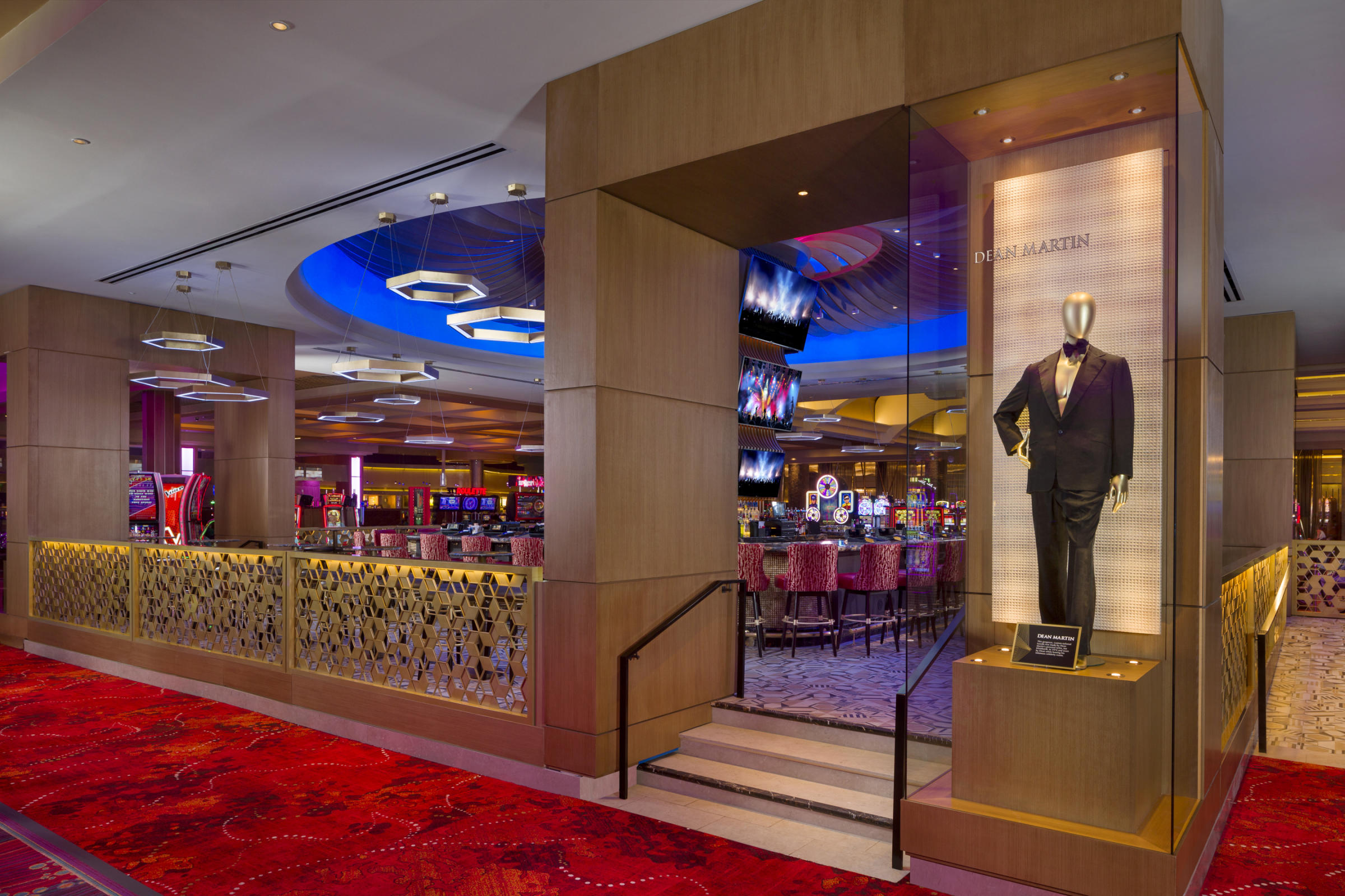 Center Bar
