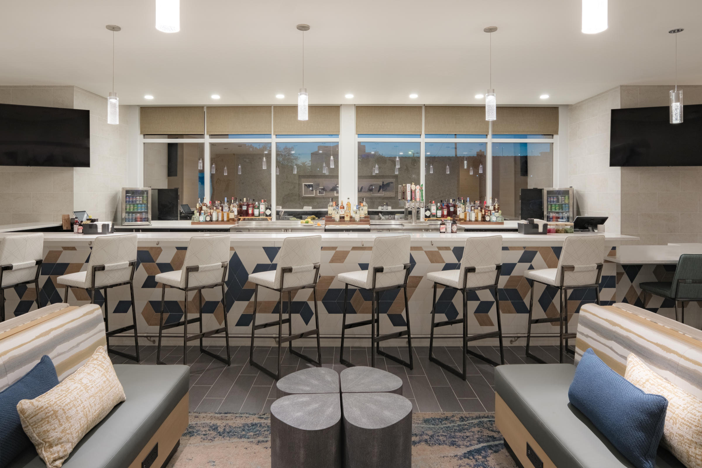 Lobby bar