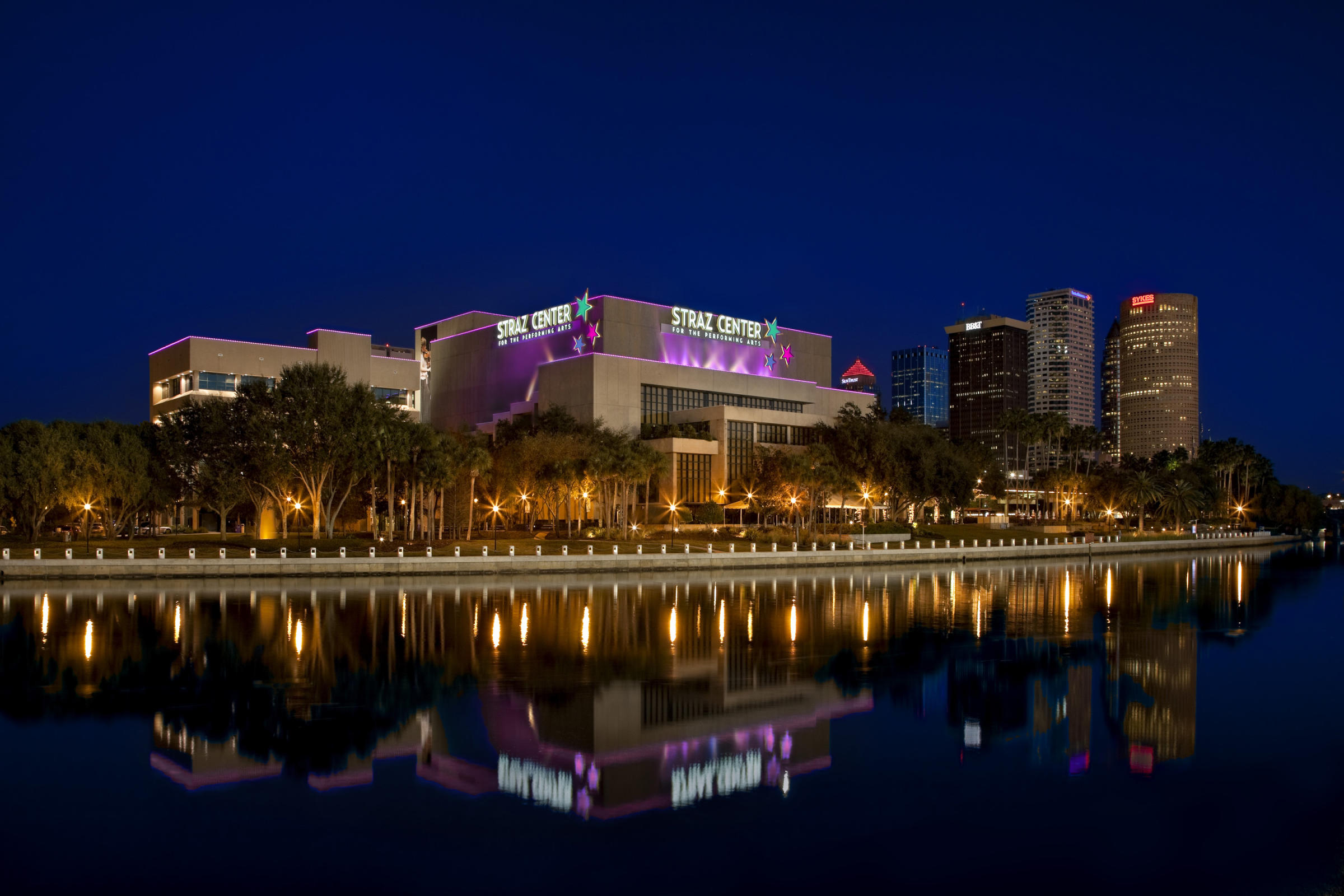 STRAZ CENTER FOR THE PERFORMING ARTS