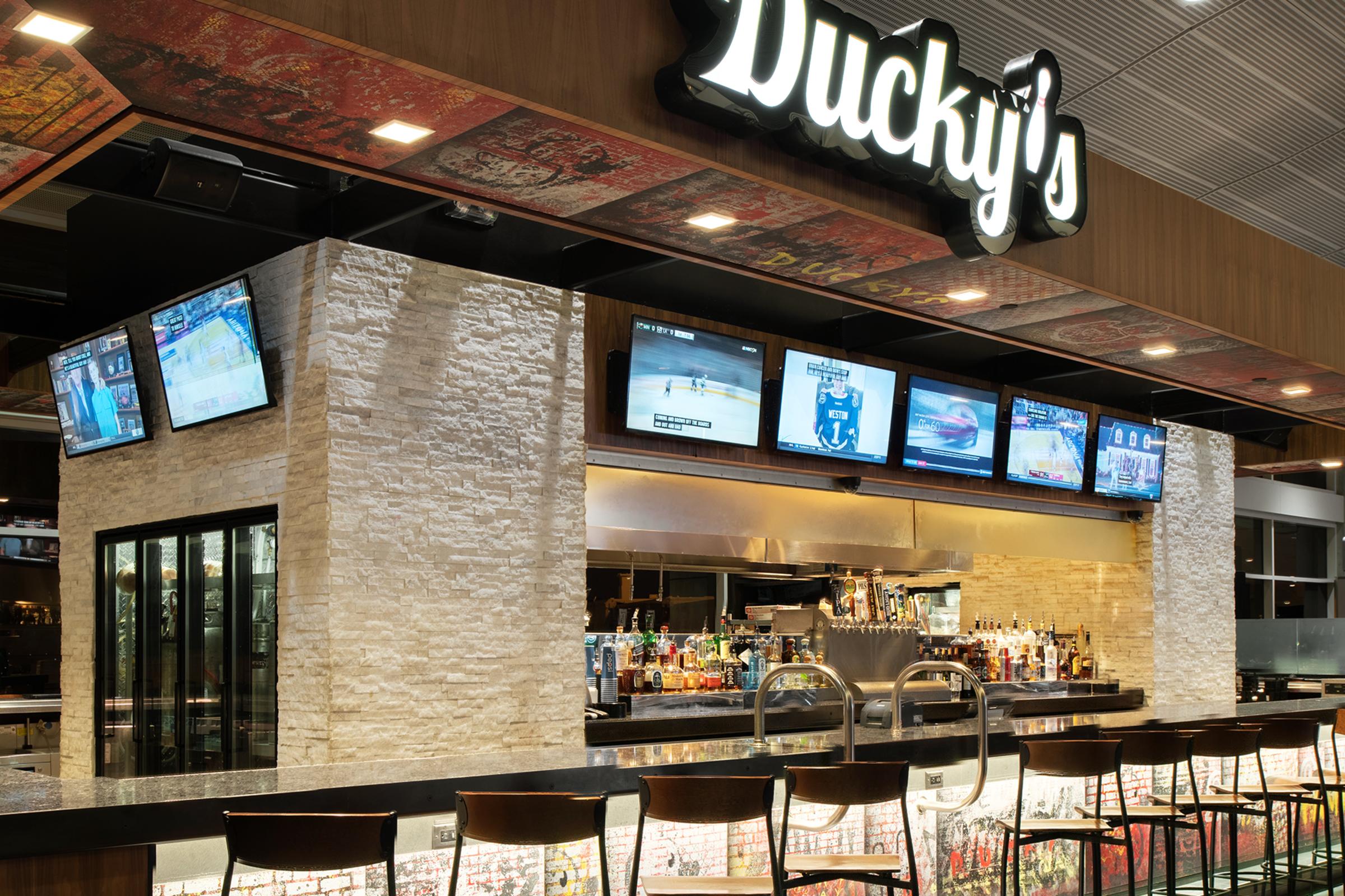 Ducky's Sports Lounge Tampa Airport Airside A