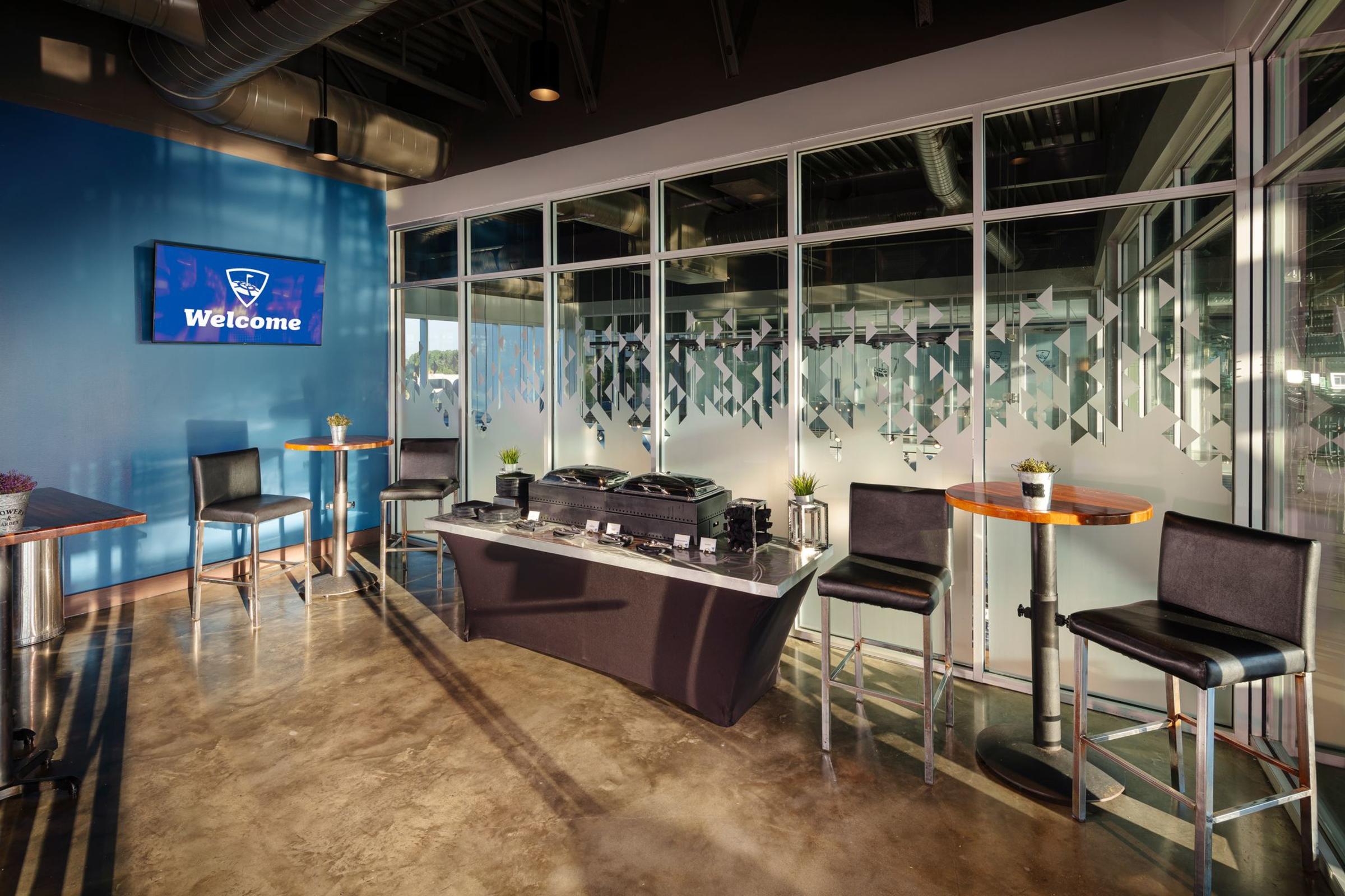 Upper Lounge