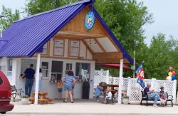 The exterior of Blue Moon Ice cream in Cedar