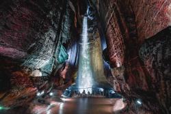 Ruby Falls Waterfall_Landscape