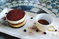 Mountain-Iris-Café-tiramisu