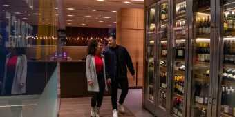 Couple-dining-out