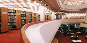 Over-the-Top_toronto-reference-library_bilal-karim-q6_cGZbXL54-unsplash-1536x2048