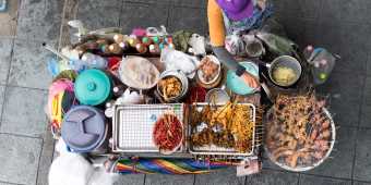 Street-food-food-cart-scaled