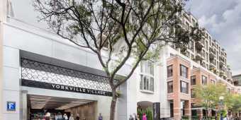 yorkville-village-toronto-entrance