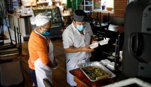 Vimala's Curryblossom Prepares Dinners for Residents at Northside
