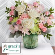 Picture of pretty spring flowers at Graci's Flowers