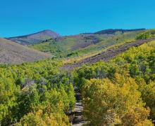 9-22-24 Lobdell Lake_PhotoCredit BerlinDelAguila _Mammoth Lakes Tourism