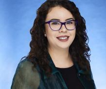 Clarissa Perez Headshot.