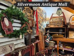 Picture of antique items for sale at Silvermoon Antique Mall