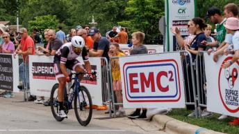 racer cycling