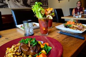 Debbs Cuisine on Queen