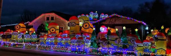 Minion House light display on Indiana Avenue in New Albany