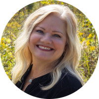 Christina Nied - Account Executive