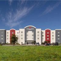 front of building photo of Candlewood Suites
