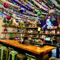 Mosely's holiday bar