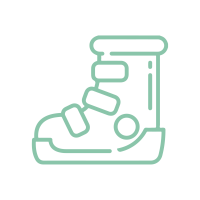 A line drawing of a ski boot