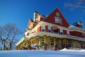 Rittenhouse Inn in Winter