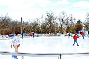The Rink at Lawrence Plaza