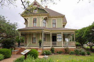 Selby-Bayless House