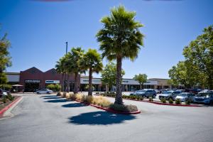 Gilroy Premium Outlets
