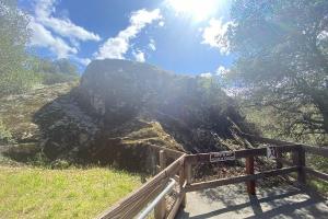 Chitactac large petroglyph rock