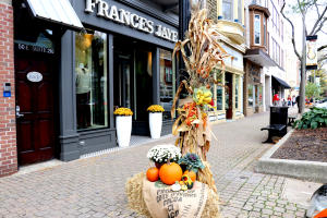 downtown fall decor