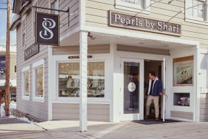 Pearls by Shari - Shopping