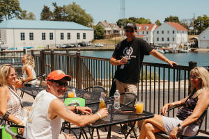 Sip & Stroll in Downtown Kenosha