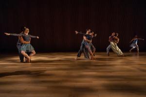 LA MAR EMOCIONAL. Photo credit: John Eng