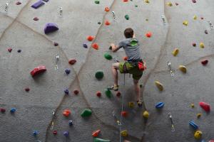 Catch Des Moines - Climb Iowa