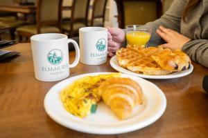 elmhurst inn breakfast