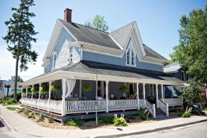 windjammer inn