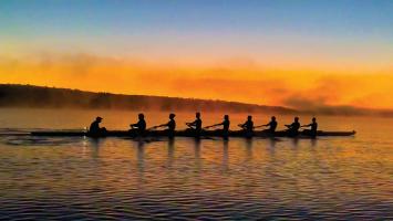 AK-UConn-Rowing-Women-HR-Ret-uu