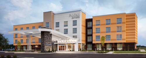 A view of the front of the Fairfield By Marriott, Jeffersonville hotel.