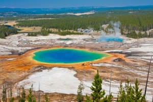 grand prismatic spring | Shutterstock