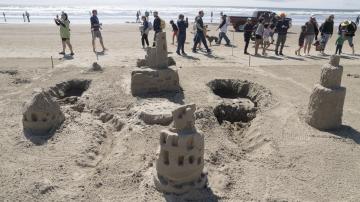 Small Group - 2nd Place - JJ Sands at the 59th Annual Cannon Beach Sandcastle Contest